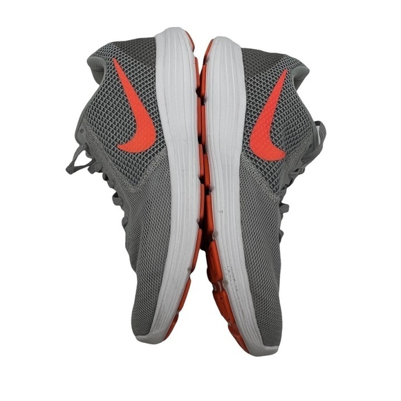 Nike Revolution 3 Gray Running Low Top Lace Up Sneakers Size 8.5 Women's - Picture 7 of 9